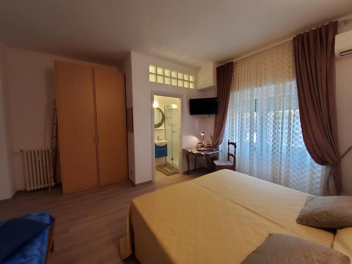 Annadia Sweet Home B&B Лидо-ди-Остия Экстерьер фото