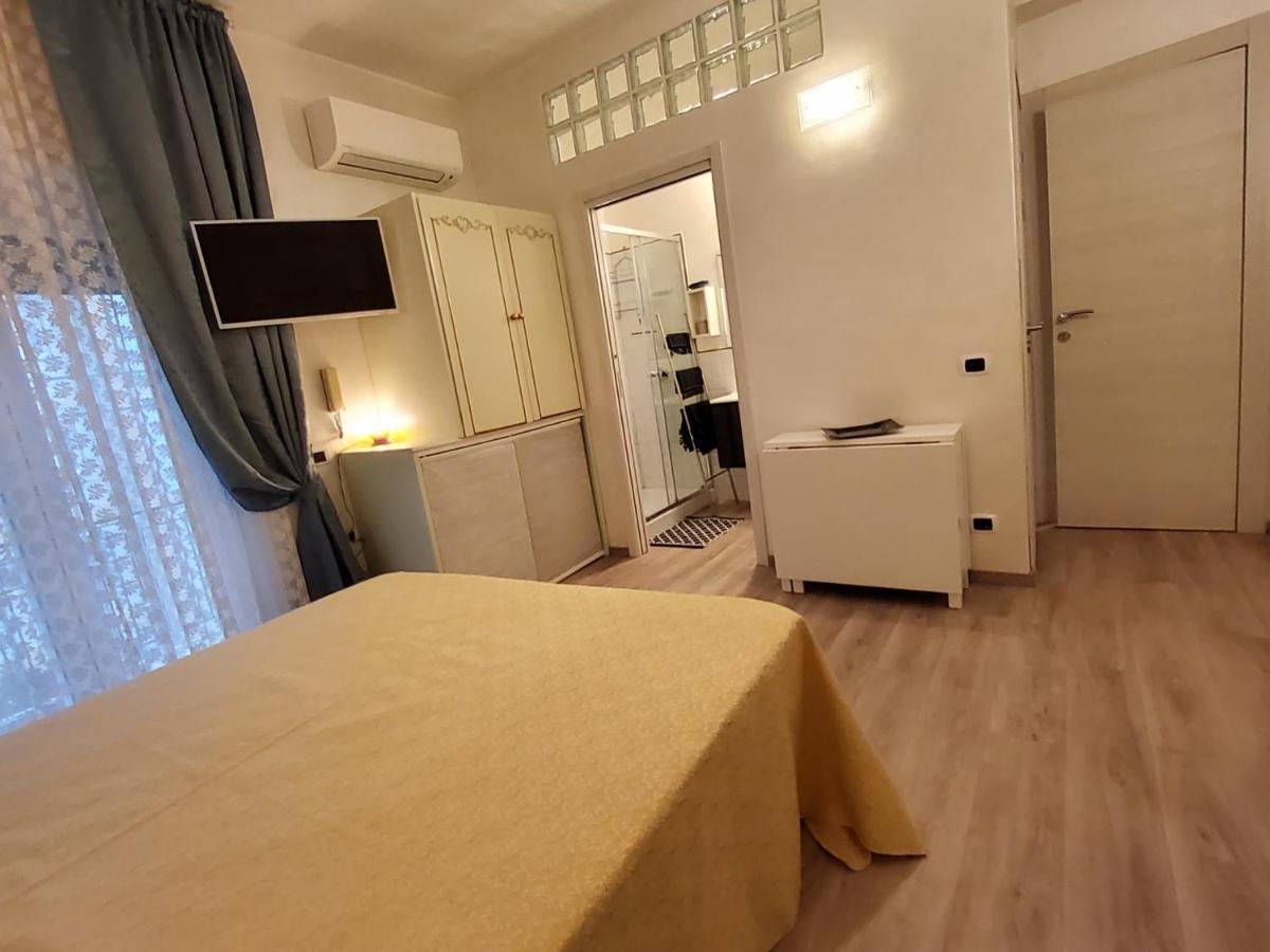 Annadia Sweet Home B&B Лидо-ди-Остия Экстерьер фото