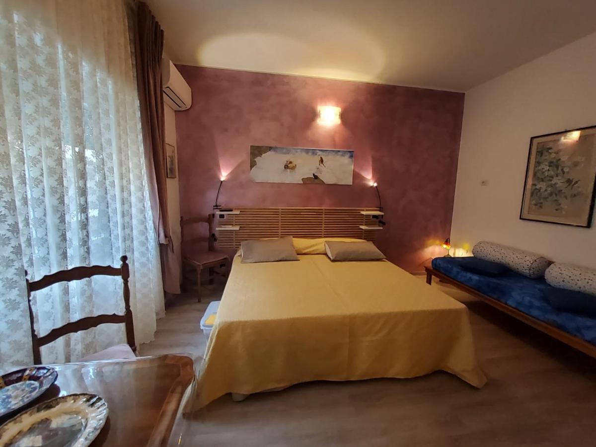 Annadia Sweet Home B&B Лидо-ди-Остия Экстерьер фото