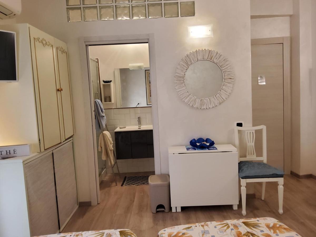 Annadia Sweet Home B&B Лидо-ди-Остия Экстерьер фото
